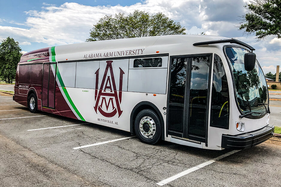 Z7GFX installed this University of Alabama logo wrap on a bus using graphics produced on its Roland DG TrueVIS VF2 printer/cutter.